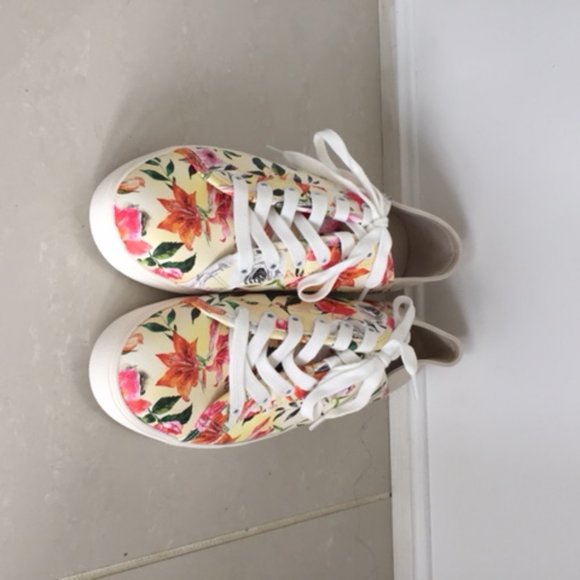 Floral Aldo Sneakers-unworn - Picture 4 of 4